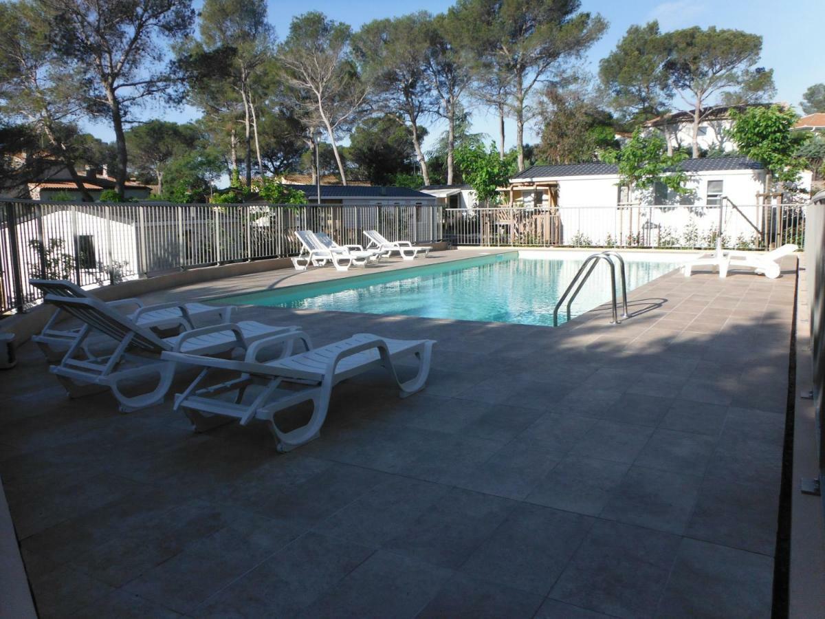 Camping l'Eléphant Saint-Raphaël Esterno foto